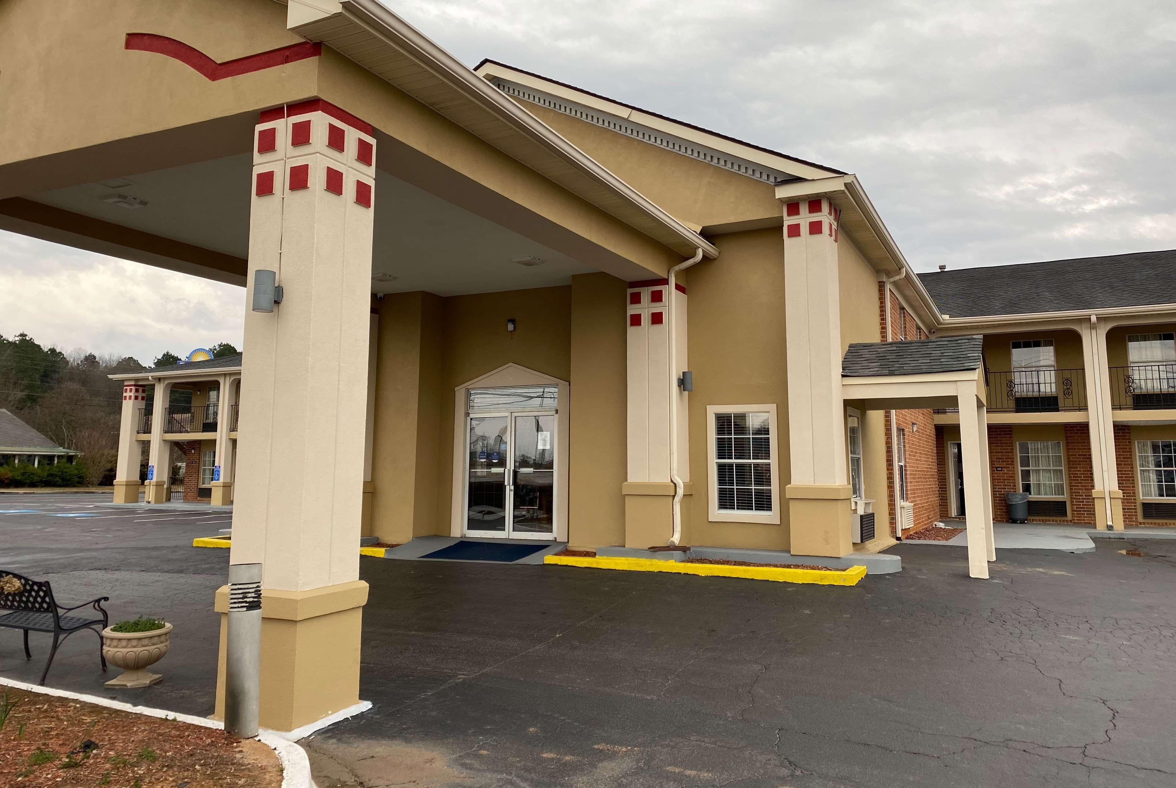Super 8 By Wyndham Covington Hotel Exterior foto