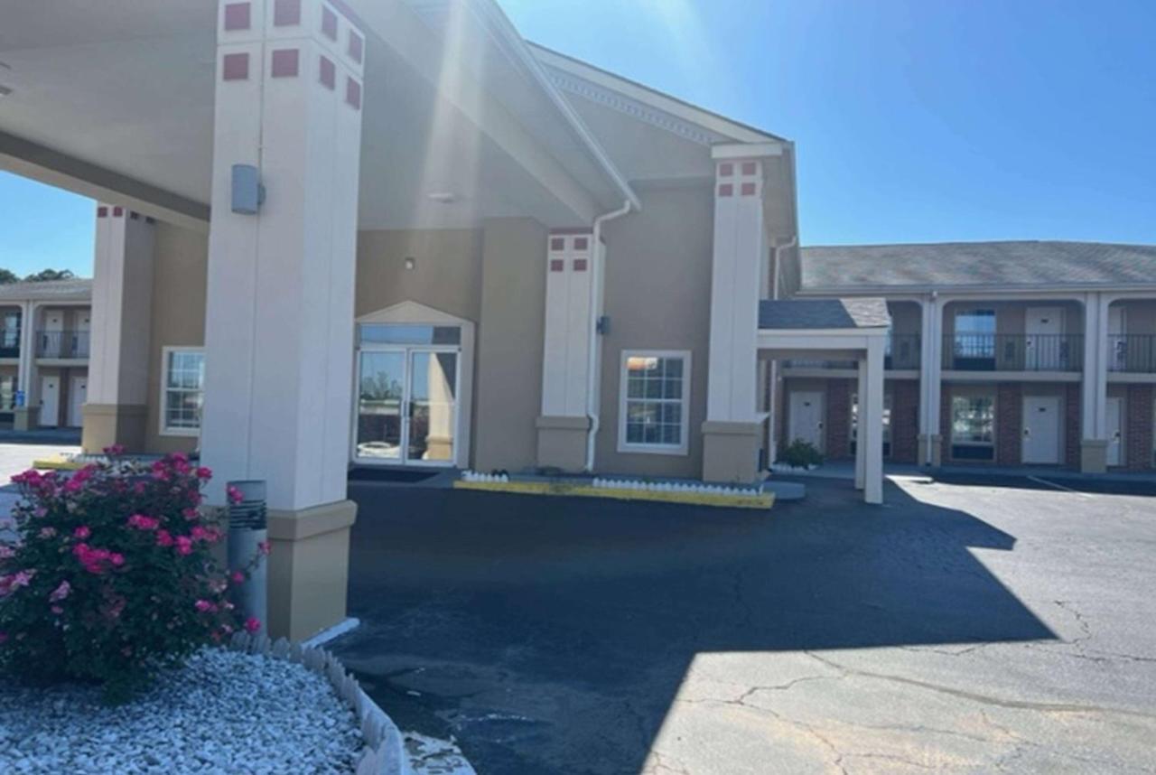 Super 8 By Wyndham Covington Hotel Exterior foto